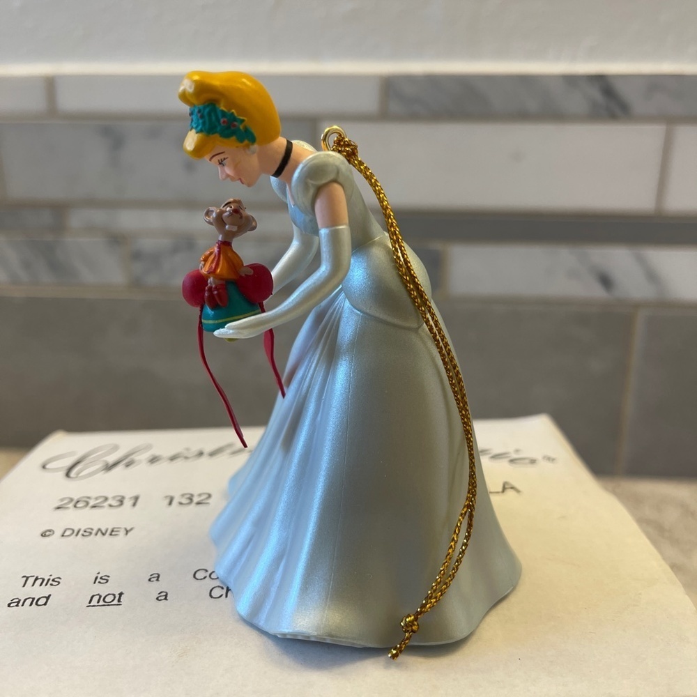 Disney Christmas Magic‎ 26231 -132 Cinderella - Ornament
